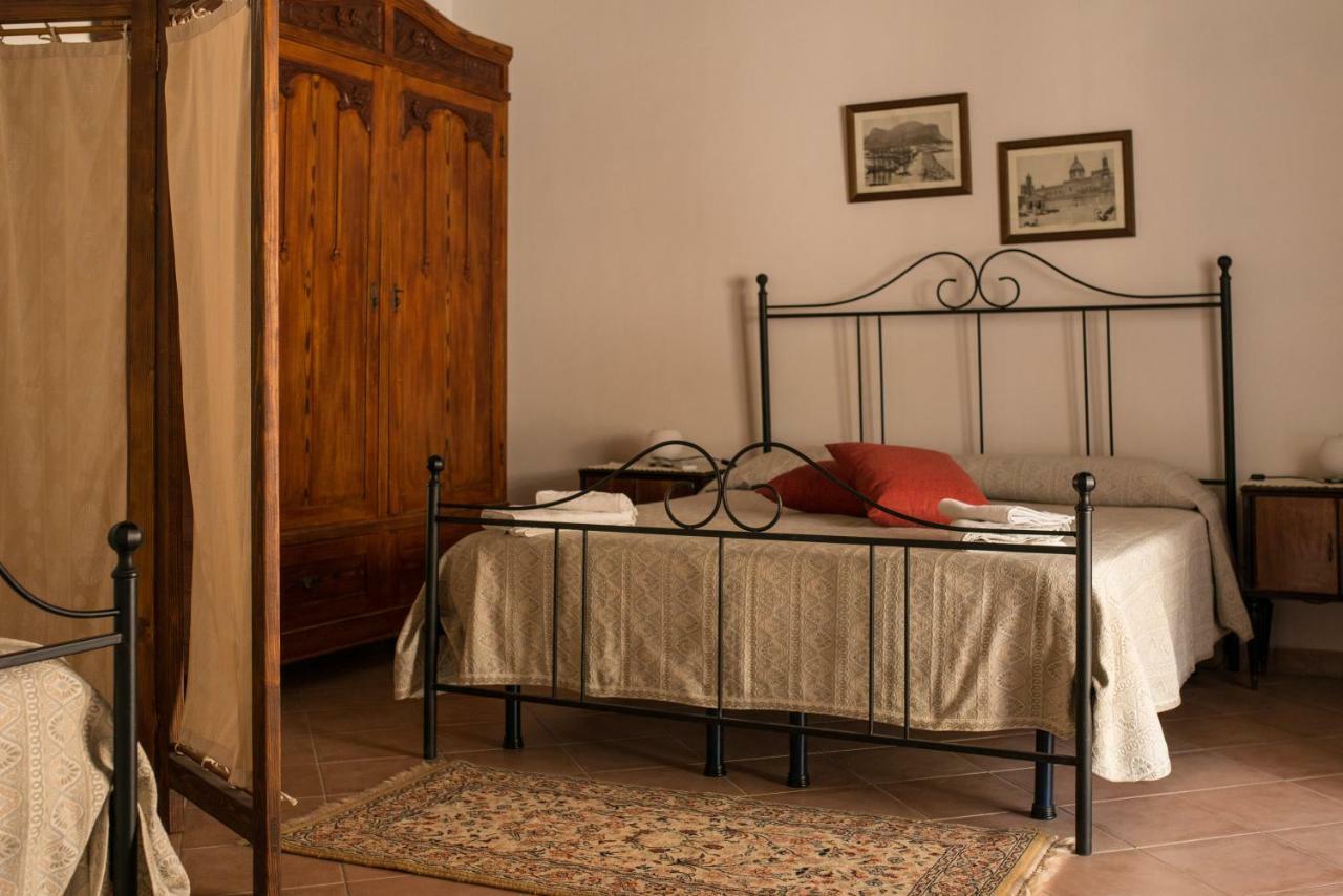 Baglio Scurati Home Holidays กุสโตนาชี ภายนอก รูปภาพ