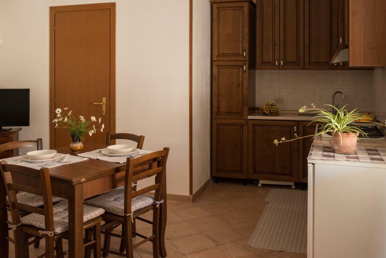 Baglio Scurati Home Holidays กุสโตนาชี ภายนอก รูปภาพ